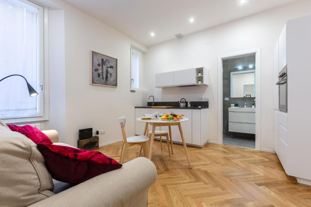 Bologna Piazza Del Nettuno Apartment Exterior foto